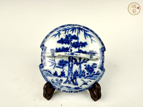 古玩清中期·青花松竹梅蓋盒真品鑒賞圖