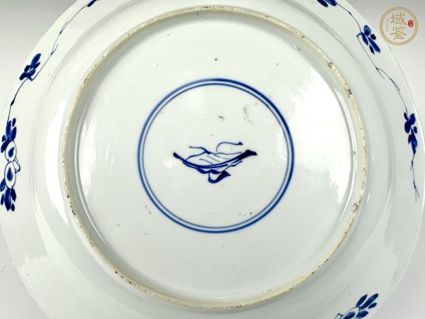 古玩陶瓷清康熙·青花開窗錦地花卉紋大盤真品鑒賞圖