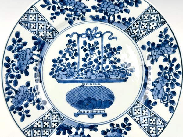 古玩陶瓷清康熙·青花提籃花大盤拍賣，當(dāng)前價(jià)格396元