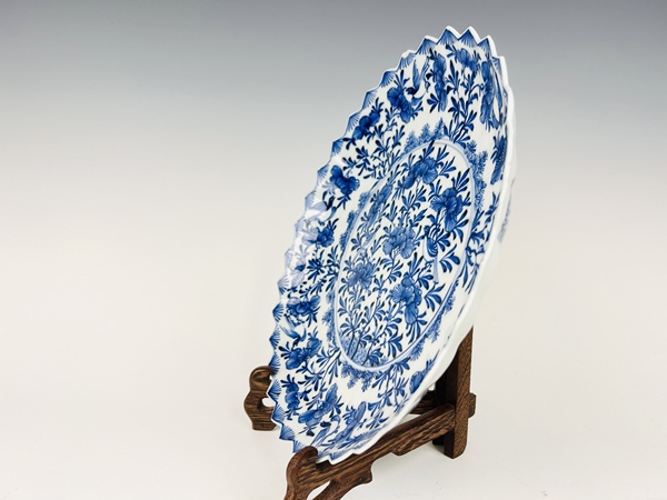 古玩陶瓷清康熙·鐵線描青花花鳥葵口大盤拍賣,當前價格1940元