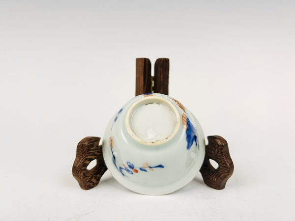古玩陶瓷清康熙·青花礬紅人物故事杯拍賣，當(dāng)前價(jià)格0元
