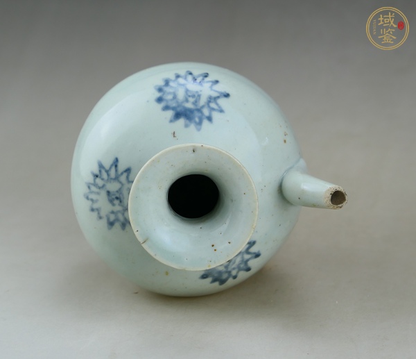 古玩陶瓷青花花卉紋單手執(zhí)壺真品鑒賞圖