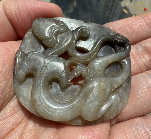 古玩玉器和田玉螭龍帶飾真品鑒賞圖