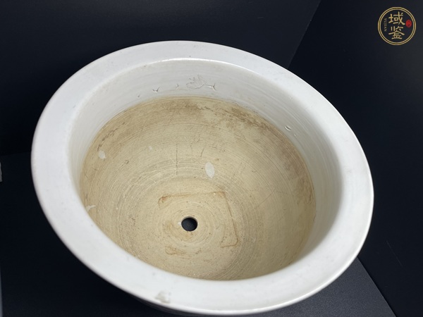 古玩陶瓷晚清淺降彩花鳥盆真品鑒賞圖