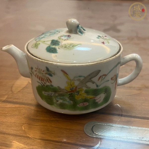 古玩陶瓷花鳥紋粉彩執(zhí)壺真品鑒賞圖
