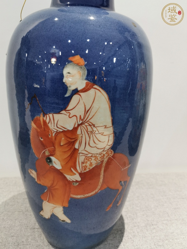 古玩陶瓷晚清灑藍(lán)礬紅人物瓶真品鑒賞圖