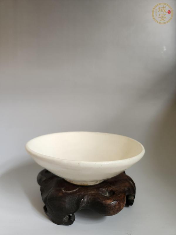 古玩陶瓷北宋時期白耀州盞真品鑒賞圖