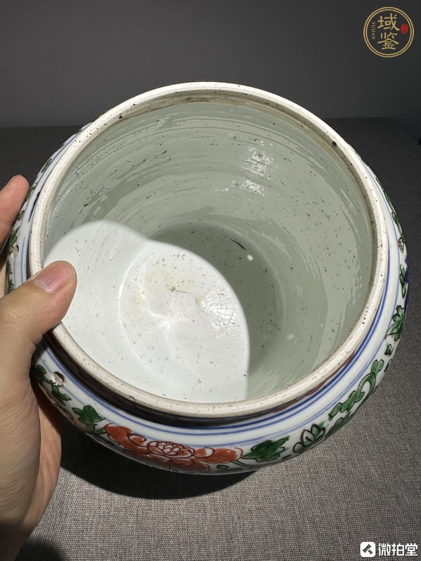 古玩陶瓷青花五彩鳳穿牡丹紋罐真品鑒賞圖