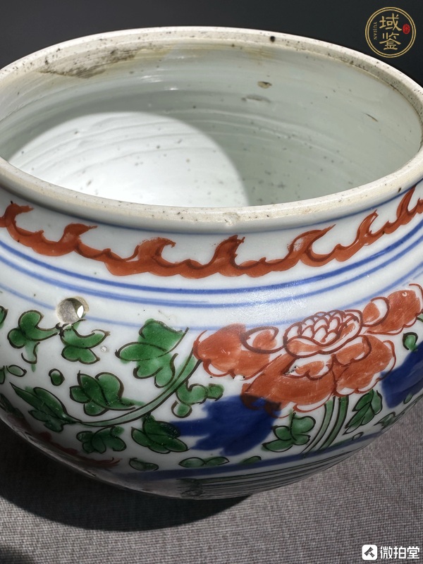 古玩陶瓷青花五彩鳳穿牡丹紋罐真品鑒賞圖