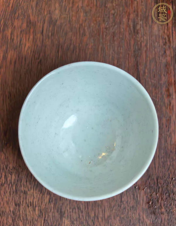 古玩陶瓷吹綠釉杯真品鑒賞圖