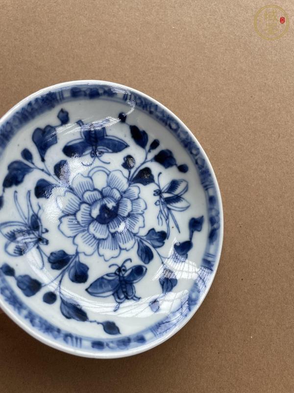 古玩陶瓷青花花卉紋盤真品鑒賞圖