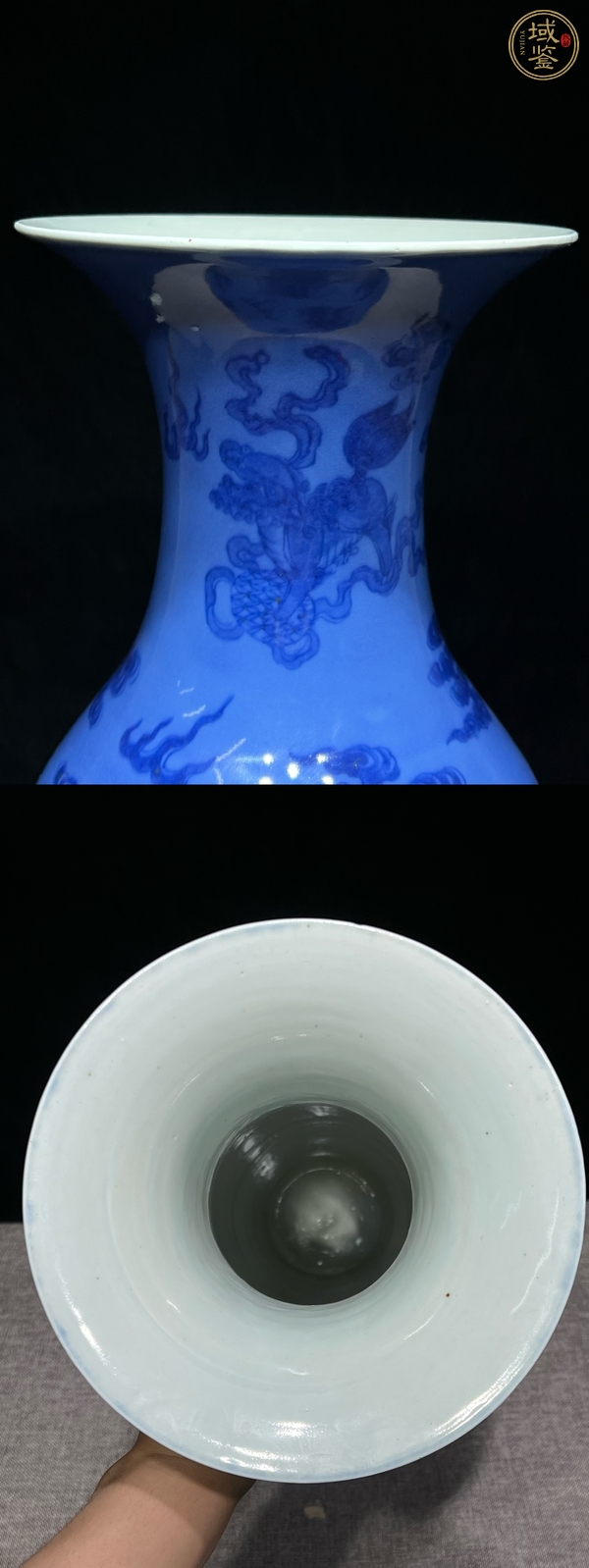 古玩陶瓷藍(lán)上藍(lán)青花獅紋撇口瓶真品鑒賞圖