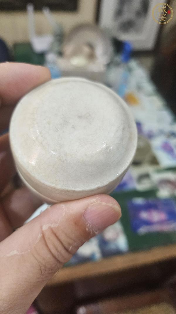 古玩陶瓷白釉粉盒真品鑒賞圖