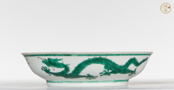 古玩陶瓷清道光 海水綠龍紋盤真品鑒賞圖