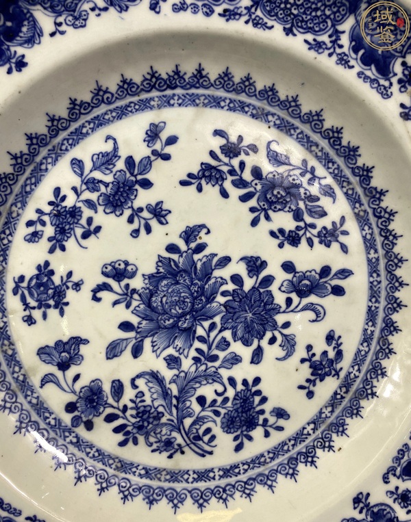 古玩陶瓷青花盤拍賣，當(dāng)前價(jià)格8500元
