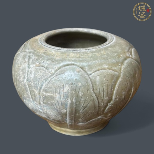 古玩陶瓷越窯刻花水盂真品鑒賞圖