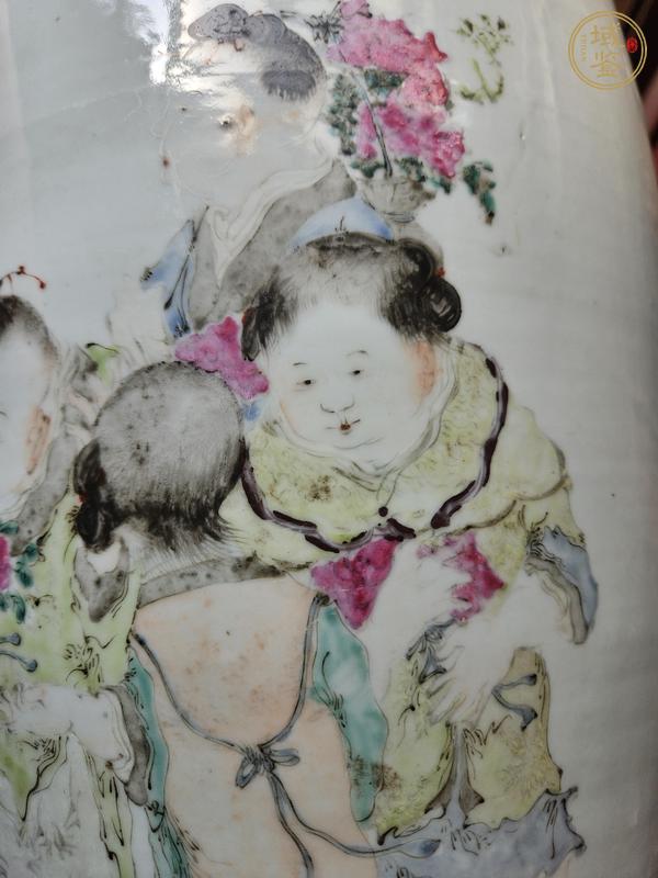 古玩陶瓷淺絳彩人物故事紋撇口瓶真品鑒賞圖