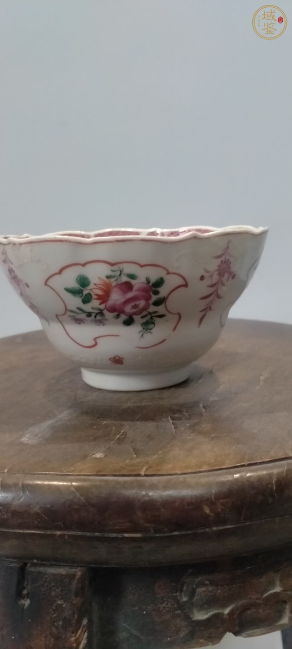 古玩清中期廣彩花卉花口杯真品鑒賞圖