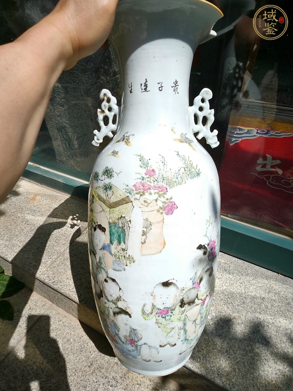 古玩陶瓷淺絳彩人物故事紋撇口瓶真品鑒賞圖