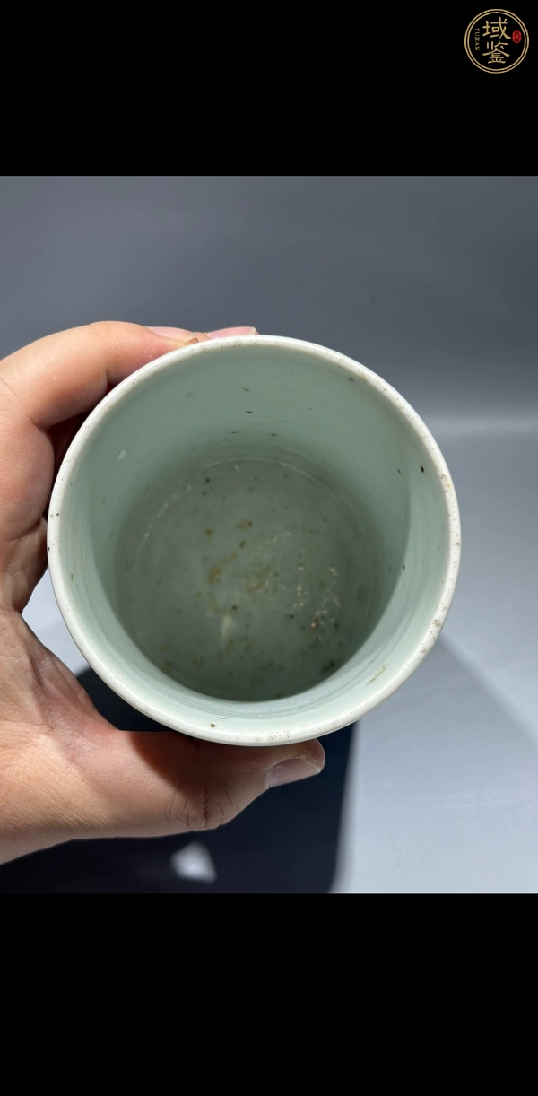 古玩陶瓷青花山水茅屋人物垂釣紋筆筒真品鑒賞圖