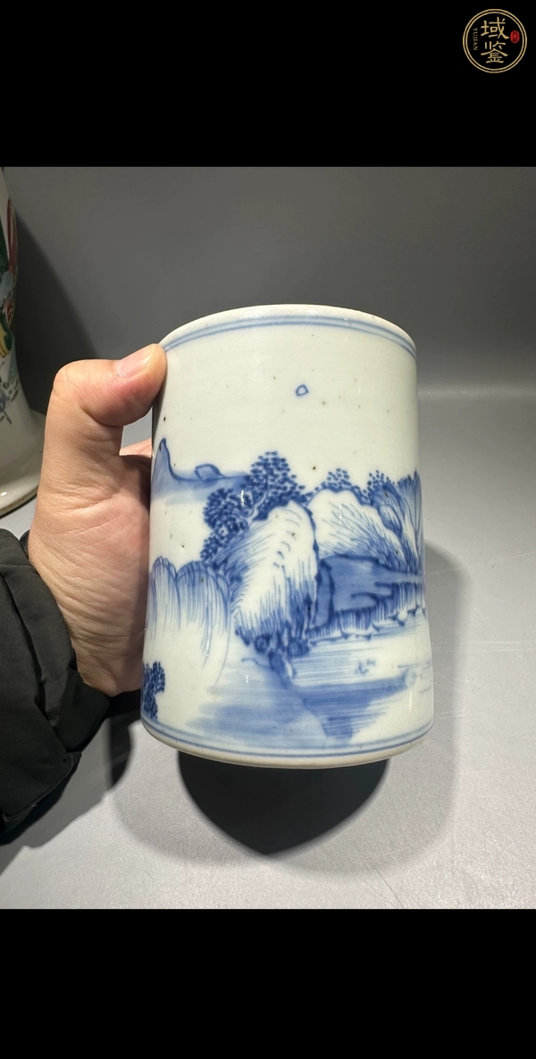 古玩陶瓷青花山水茅屋人物垂釣紋筆筒真品鑒賞圖