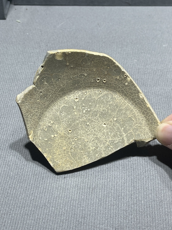 古玩陶瓷南宋杭官窯大底標(biāo)本拍賣，當(dāng)前價(jià)格980元
