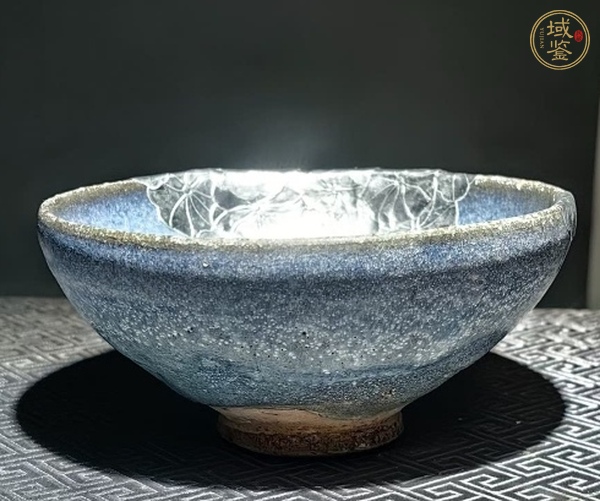 古玩陶瓷鈞窯茶盞真品鑒賞圖