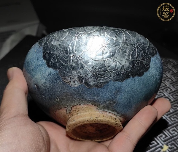 古玩陶瓷鈞窯茶盞真品鑒賞圖