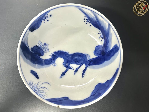 古玩陶瓷青花駿馬圖盤真品鑒賞圖