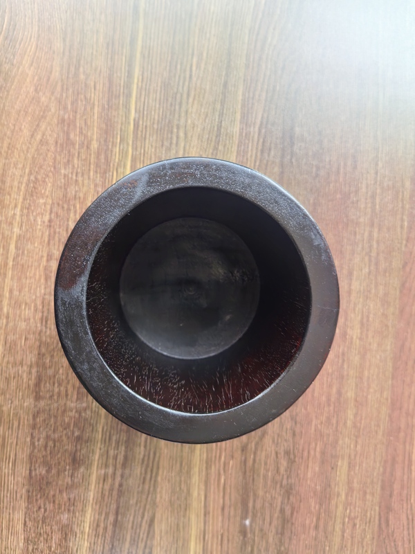 古玩雜項(xiàng)紫檀木雕刻制作筆筒拍賣(mài)，當(dāng)前價(jià)格1500元