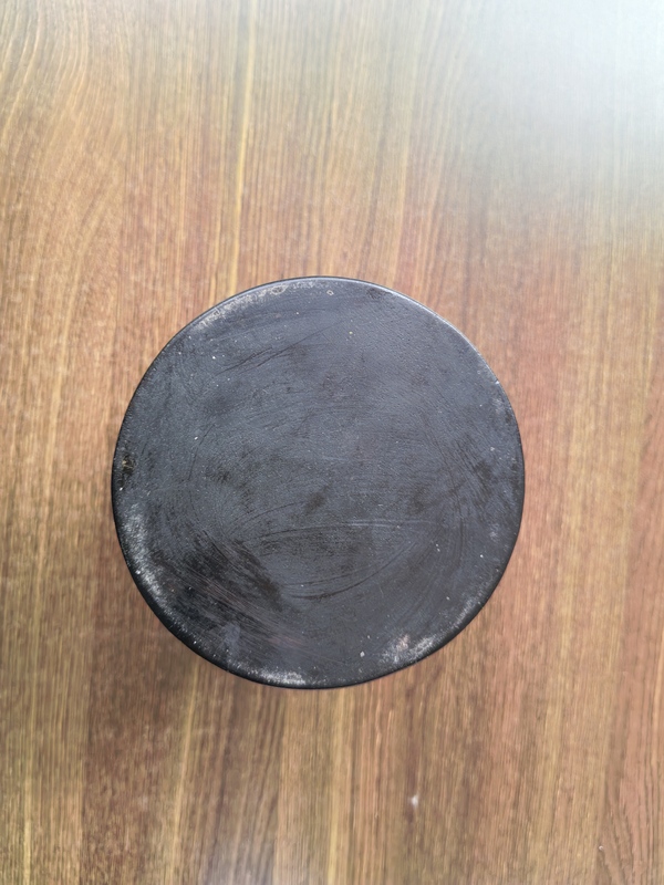 古玩雜項(xiàng)紫檀木雕刻制作筆筒拍賣(mài)，當(dāng)前價(jià)格1500元