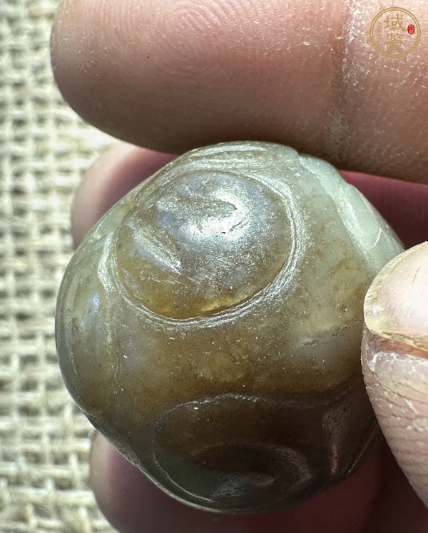 古玩玉器和田玉雕“花卉紋珠”真品鑒賞圖
