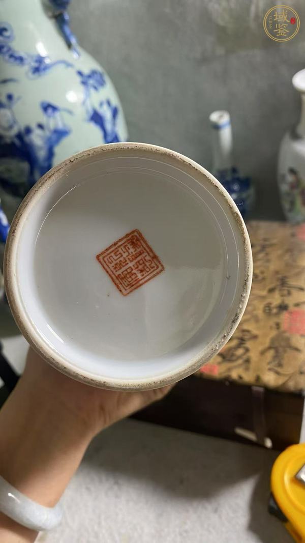 古玩陶瓷粉彩仕女人物撇口瓶真品鑒賞圖