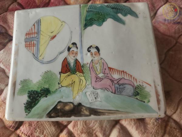 古玩陶瓷粉彩仕女圖瓷枕真品鑒賞圖