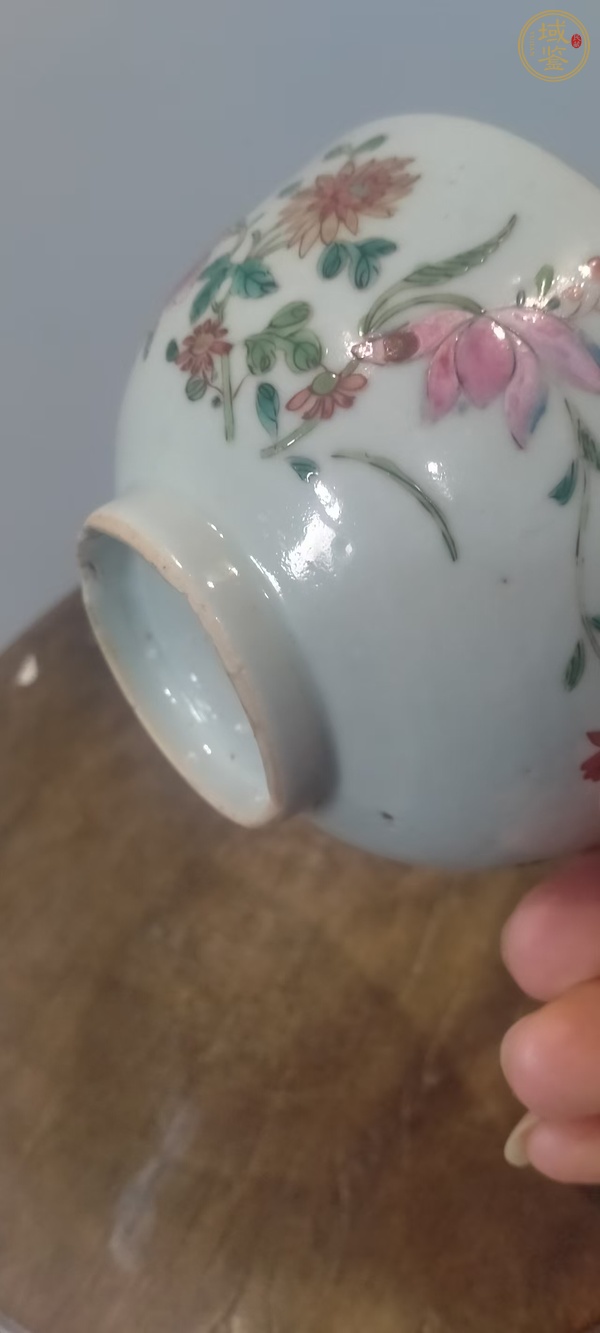 古玩陶瓷乾隆粉彩茶圓真品鑒賞圖