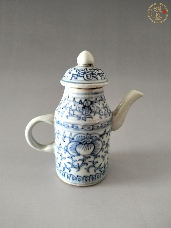 古玩陶瓷青花淡描花卉紋酒壺真品鑒賞圖