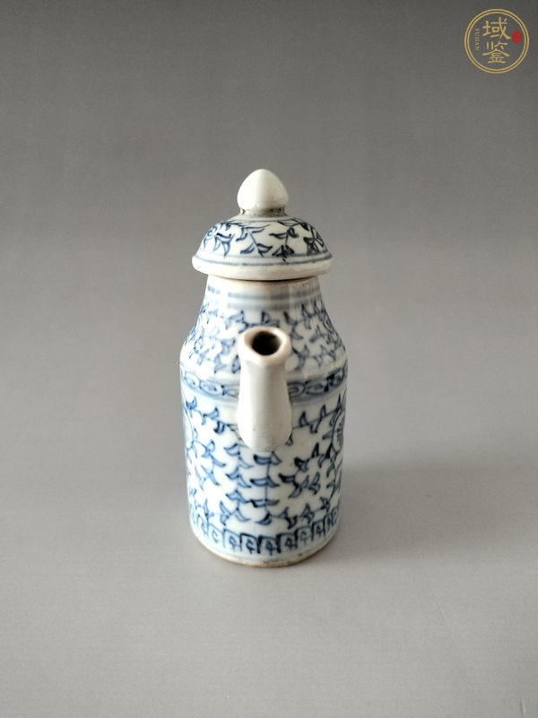 古玩陶瓷青花淡描花卉紋酒壺真品鑒賞圖