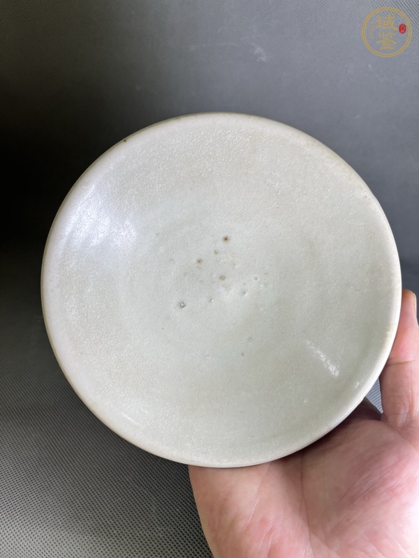 古玩邢窯白瓷唇口碗真品鑒賞圖