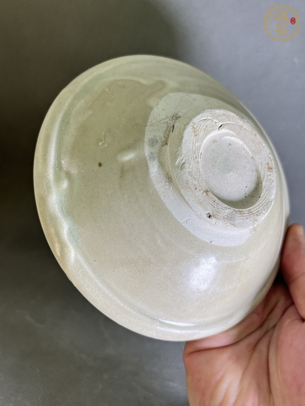 古玩陶瓷邢窯白瓷唇口碗真品鑒賞圖