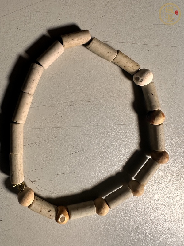 古玩地方料管珠真品鑒賞圖