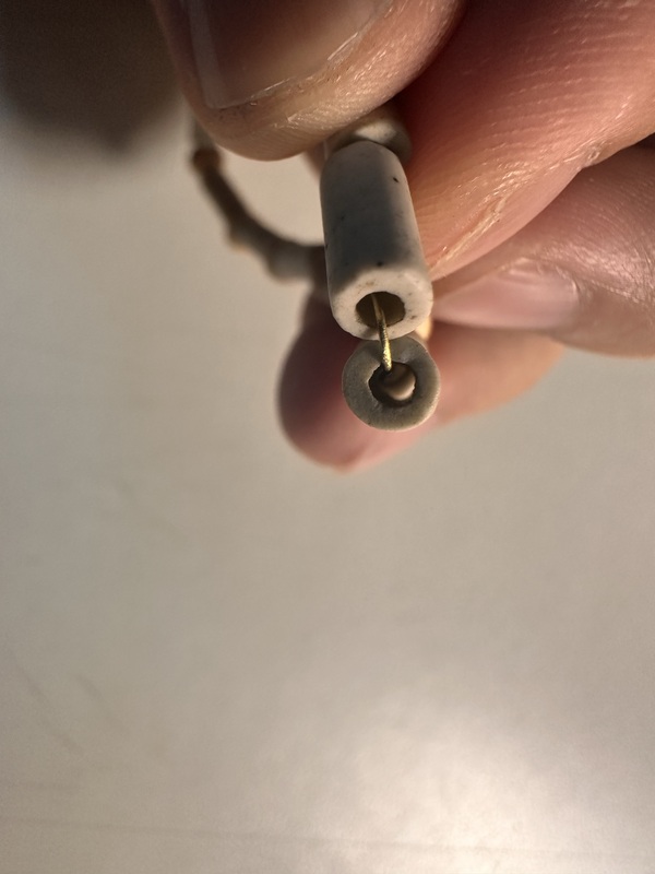 古玩玉器文化期地方料管珠拍賣,當前價格400元