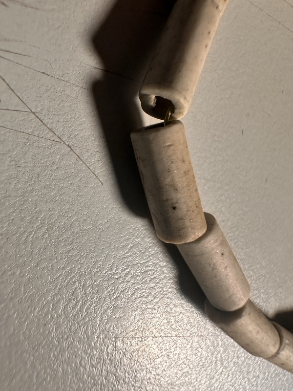 古玩玉器文化期地方料管珠拍賣(mài)，當(dāng)前價(jià)格400元