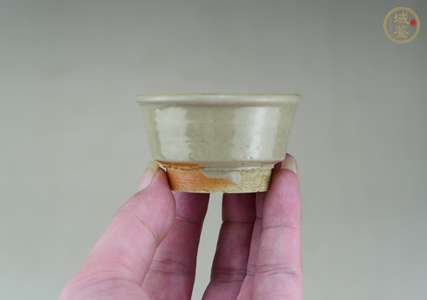 古玩陶瓷龍泉青瓷杯和托真品鑒賞圖