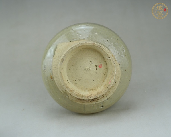 古玩陶瓷龍泉青瓷杯和托真品鑒賞圖