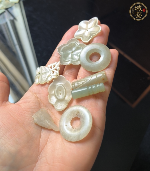 古玩玉器和田玉雕“花片”真品鑒賞圖