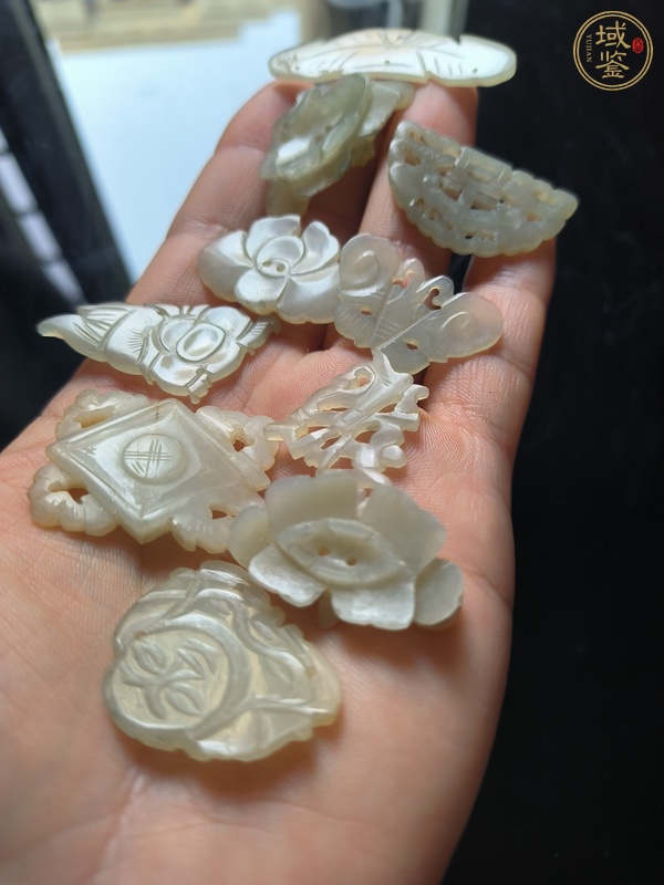 古玩玉器和田玉雕“花片”真品鑒賞圖