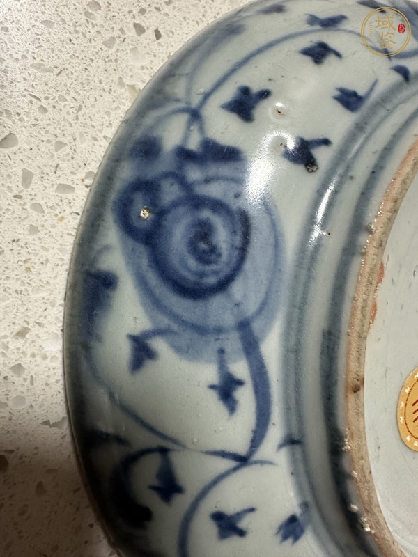 古玩陶瓷明代空白期青花盤真品鑒賞圖