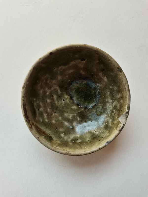 古玩轉(zhuǎn)賣(mài)婺州窯青釉杯拍賣(mài),當(dāng)前價(jià)格198元