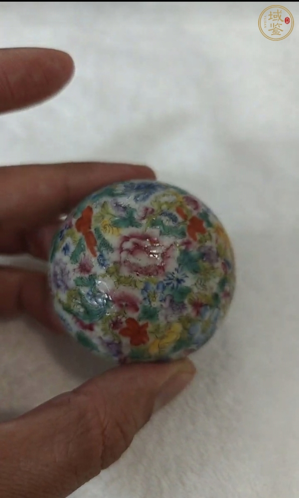古玩陶瓷粉彩百花不落地紋印盒真品鑒賞圖