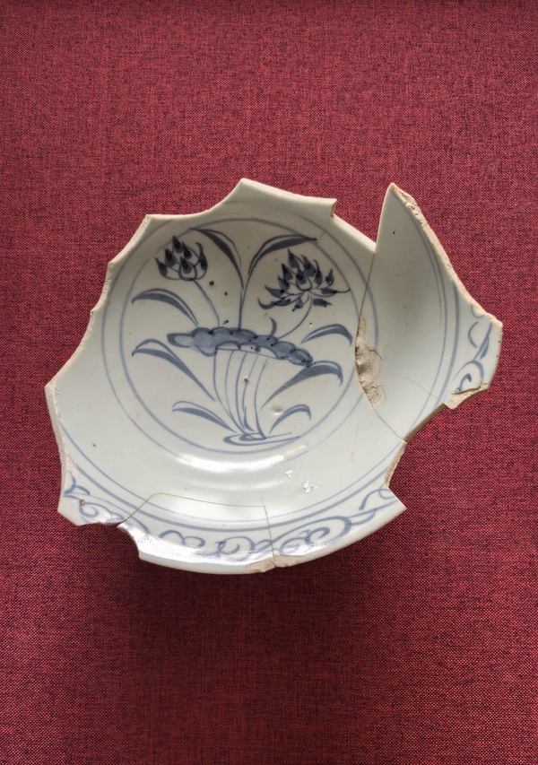 古玩轉(zhuǎn)賣(mài)元青花碗標(biāo)本拍賣(mài),當(dāng)前價(jià)格150元